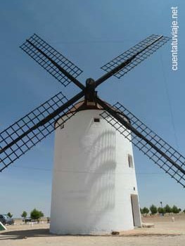 Molino de viento en Mota del Cuervo (Cuenca)